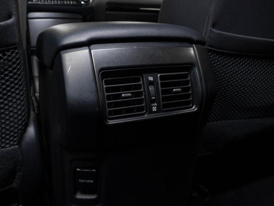 Toyota Land Cruiser Prado 150 Series Рестайлинг 1 Москва  - изображение 13