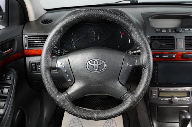 Toyota Avensis II с пробегом 2006 года, цена 729 000 рублей, 335000 км, седан, Автокод Объявления