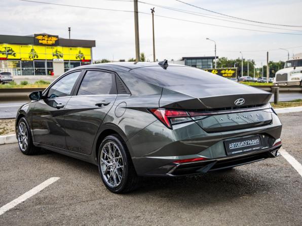 Hyundai Avante VII с пробегом 2022 года, цена 2 358 000 рублей, 75445 км, седан, Автокод Объявления