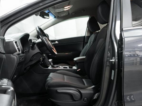 Kia Sportage IV Рестайлинг с пробегом 2018 года, цена 2 233 000 рублей, 128000 км, внедорожник, Автокод Объявления