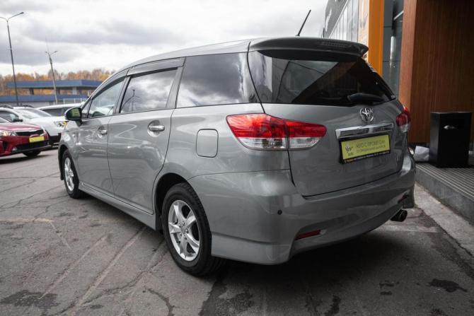Toyota Wish II с пробегом 2010 года, цена 1 149 000 рублей, 185000 км, минивэн, Автокод Объявления