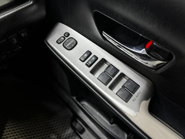 Toyota Prius Alpha I (ZVW40/41) Рестайлинг с пробегом 2014 года, цена 1 279 000 рублей, 258469 км, универсал, Автокод Объявления