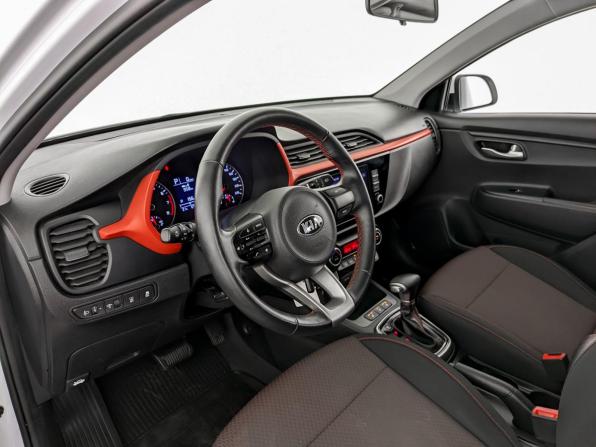 Kia Rio IV Рестайлинг с пробегом 2021 года, цена 1 825 000 рублей, 67939 км, хэтчбек, Автокод Объявления
