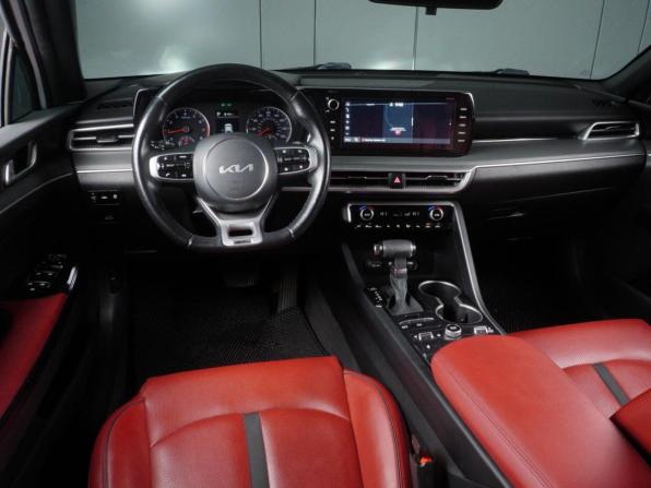 Kia K5 III с пробегом 2022 года, цена 2 499 000 рублей, 89137 км, седан, Автокод Объявления