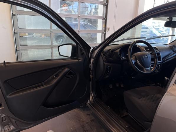 Lada (ВАЗ) Granta I Рестайлинг с пробегом 2022 года, цена 455 000 рублей, 131592 км, лифтбек, Автокод Объявления