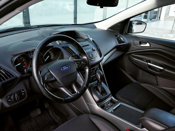 Ford Kuga II Рестайлинг с пробегом 2017 года, цена 1 949 000 рублей, 67408 км, внедорожник, Автокод Объявления