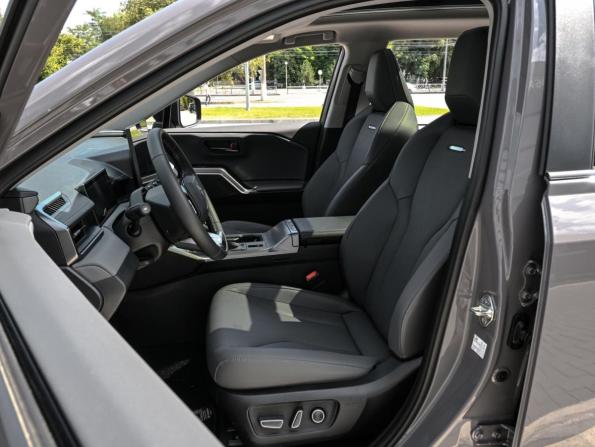 Toyota RAV4 VI (XA60) с пробегом 2026 года, цена 4 500 000 рублей, 727 км, внедорожник, Автокод Объявления