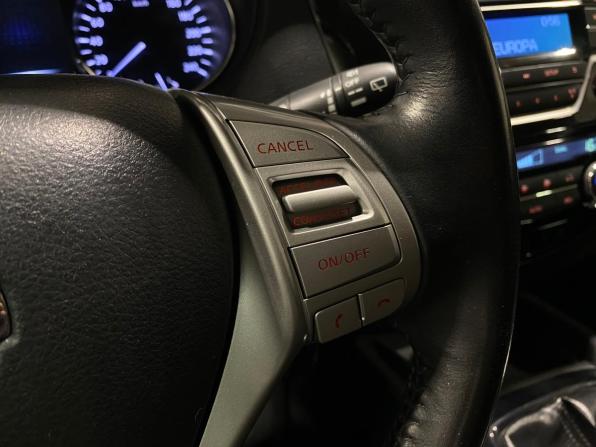 Nissan Qashqai II с пробегом 2018 года, цена 1 699 000 рублей, 152178 км, внедорожник, Автокод Объявления