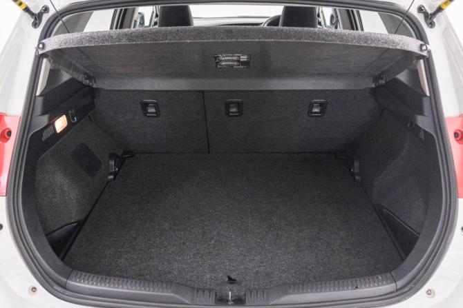 Toyota Auris II с пробегом 2012 года, цена 1 149 000 рублей, 71400 км, хэтчбек, Автокод Объявления
