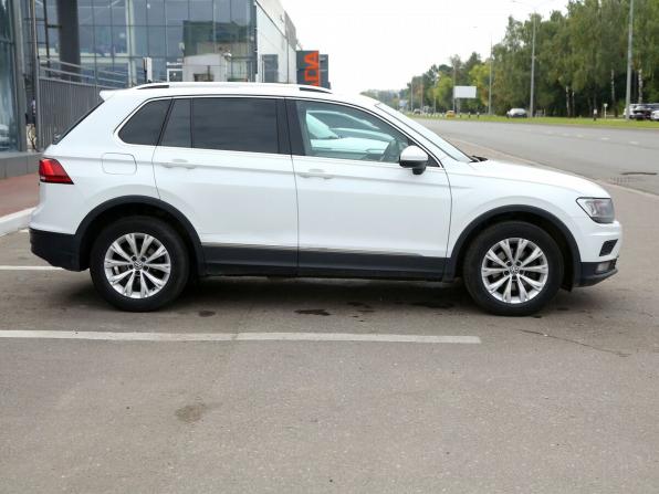 Volkswagen Tiguan II с пробегом 2018 года, цена 2 091 000 рублей, 174500 км, внедорожник, Автокод Объявления