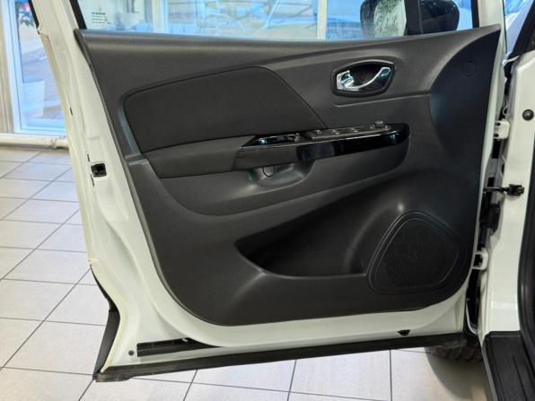 Renault Kaptur I с пробегом 2016 года, цена 1 190 000 рублей, 150000 км, внедорожник, Автокод Объявления