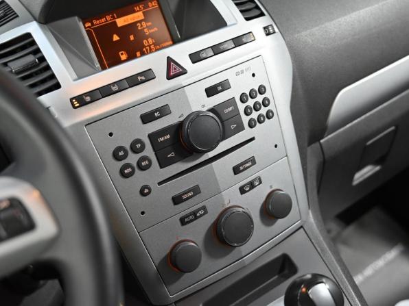 Opel Zafira B Рестайлинг с пробегом 2012 года, цена 749 000 рублей, 145000 км, компактвэн, Автокод Объявления