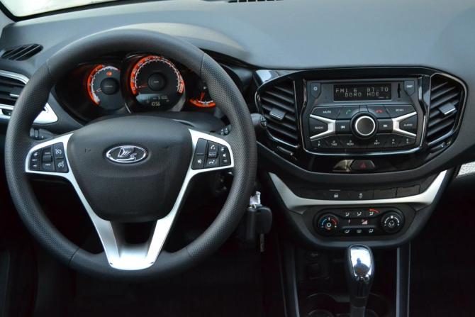 Lada (ВАЗ) Vesta I с пробегом 2021 года, цена 980 000 рублей, 143570 км, универсал, Автокод Объявления