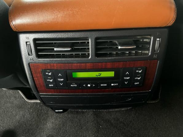 Toyota Land Cruiser 200 Series Рестайлинг 1 с пробегом 2015 года, цена 3 583 000 рублей, 226200 км, внедорожник, Автокод Объявления