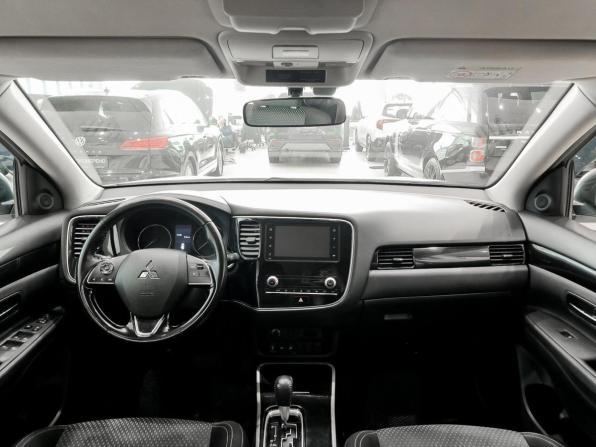 Mitsubishi Outlander III Рестайлинг 3 с пробегом 2020 года, цена 1 995 000 рублей, 118635 км, внедорожник, Автокод Объявления