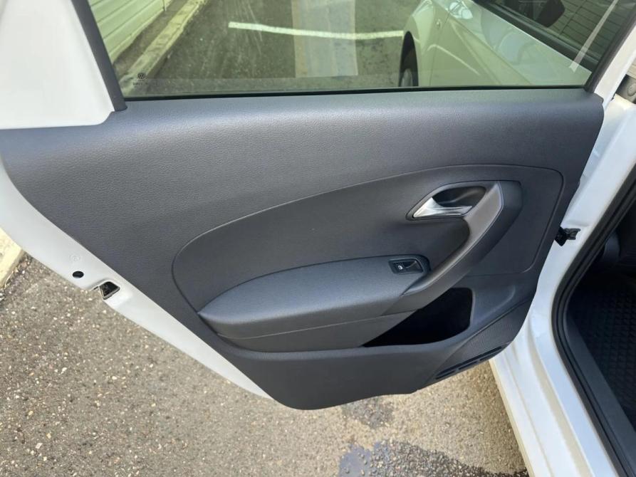 Volkswagen Polo V Рестайлинг Оренбург  - изображение 15