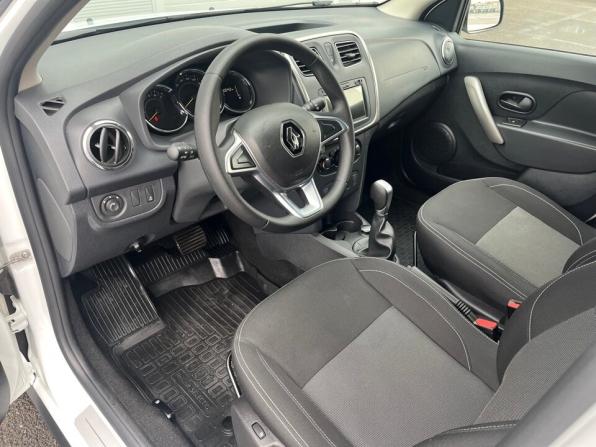 Renault Sandero II Рестайлинг с пробегом 2021 года, цена 1 379 000 рублей, 40011 км, хэтчбек, Автокод Объявления