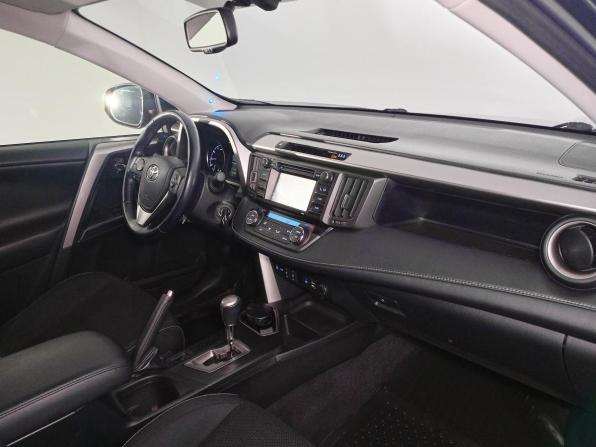 Toyota RAV4 IV (XA40) Рестайлинг с пробегом 2016 года, цена 2 331 000 рублей, 115000 км, внедорожник, Автокод Объявления
