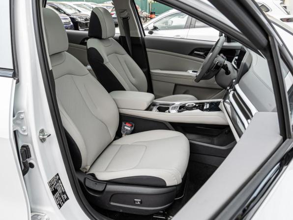 Kia Sportage V с пробегом 2026 года, цена 3 849 000 рублей, 43 км, внедорожник, Автокод Объявления