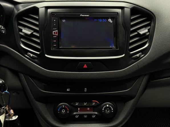 Lada (ВАЗ) Vesta I с пробегом 2017 года, цена 859 000 рублей, 105082 км, седан, Автокод Объявления