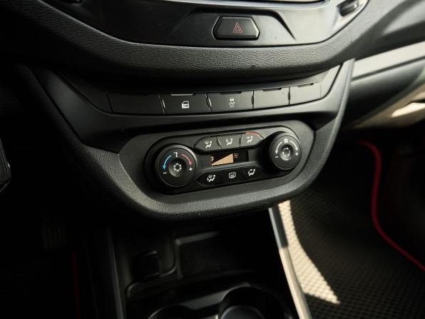 Lada (ВАЗ) Vesta I с пробегом 2019 года, цена 798 000 рублей, 136768 км, седан, Автокод Объявления