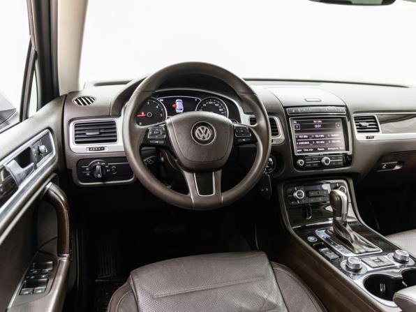 Volkswagen Touareg II Рестайлинг с пробегом 2016 года, цена 3 048 000 рублей, 199138 км, внедорожник, Автокод Объявления