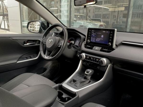Toyota RAV4 V (XA50) с пробегом 2019 года, цена 3 199 000 рублей, 32800 км, внедорожник, Автокод Объявления