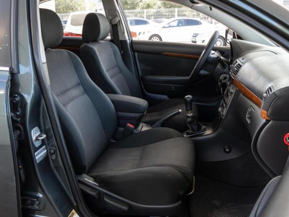 Toyota Avensis II Рестайлинг с пробегом 2006 года, цена 679 000 рублей, 411731 км, седан, Автокод Объявления