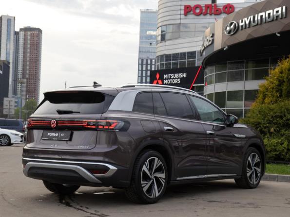 Volkswagen ID.6 с пробегом 2022 года, цена 2 749 000 рублей, 100486 км, внедорожник, Автокод Объявления