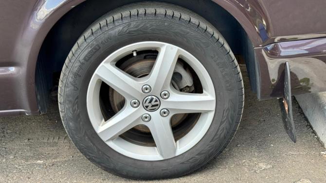 Volkswagen Multivan T5 Рестайлинг с пробегом 2012 года, цена 2 800 000 рублей, 432881 км, минивэн, Автокод Объявления