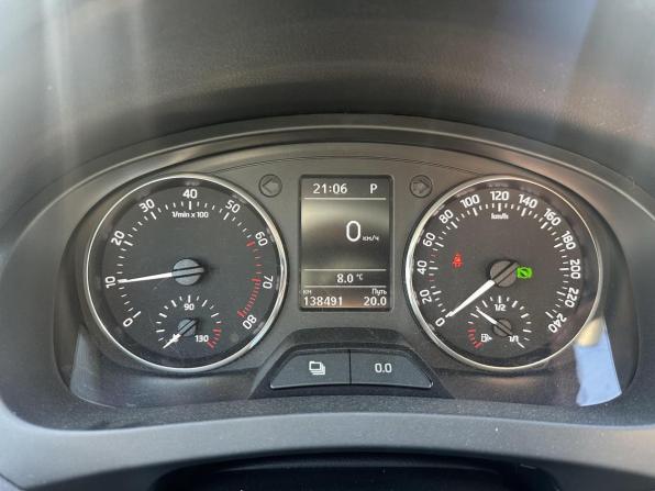 Skoda Rapid I с пробегом 2015 года, цена 1 099 000 рублей, 138490 км, лифтбек, Автокод Объявления