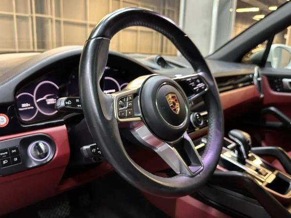 Porsche Cayenne III с пробегом 2018 года, цена 5 697 000 рублей, 114000 км, внедорожник, Автокод Объявления