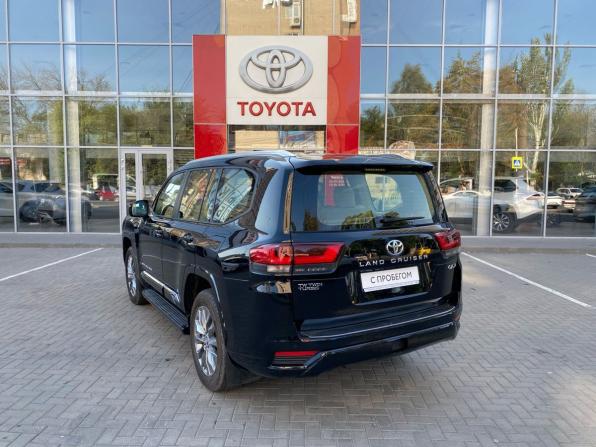 Toyota Land Cruiser 300 Series с пробегом 2023 года, цена 12 900 000 рублей, 704 км, внедорожник, Автокод Объявления