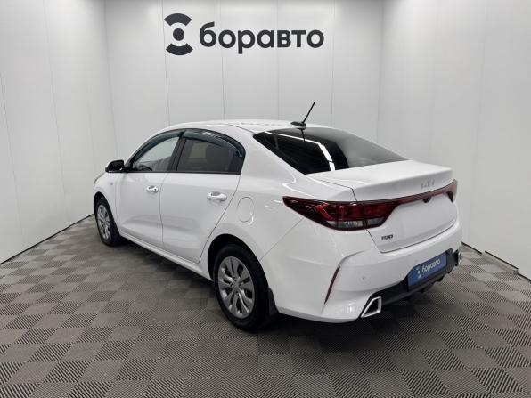 Kia Rio IV Рестайлинг с пробегом 2022 года, цена 1 599 000 рублей, 129344 км, седан, Автокод Объявления