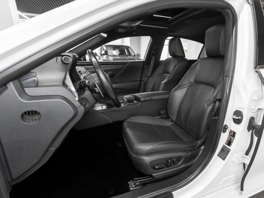 Lexus ES VII Москва  - изображение 11