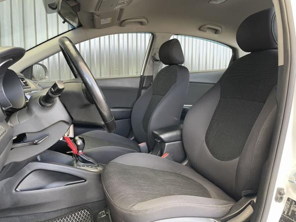 Kia Rio III Рестайлинг с пробегом 2015 года, цена 1 007 000 рублей, 172267 км, седан, Автокод Объявления