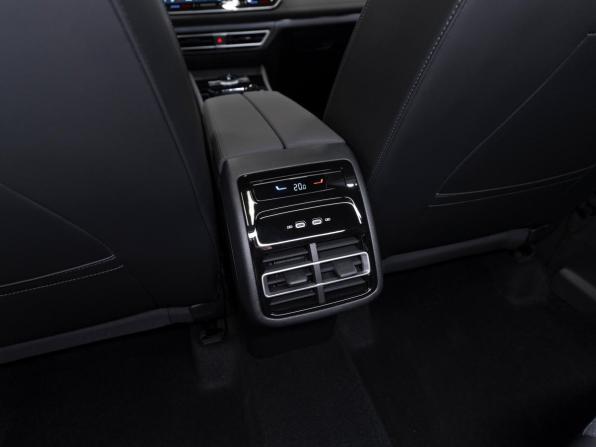 Volkswagen Tiguan III (China Market) с пробегом 2026 года, цена 5 000 000 рублей, 41 км, внедорожник, Автокод Объявления