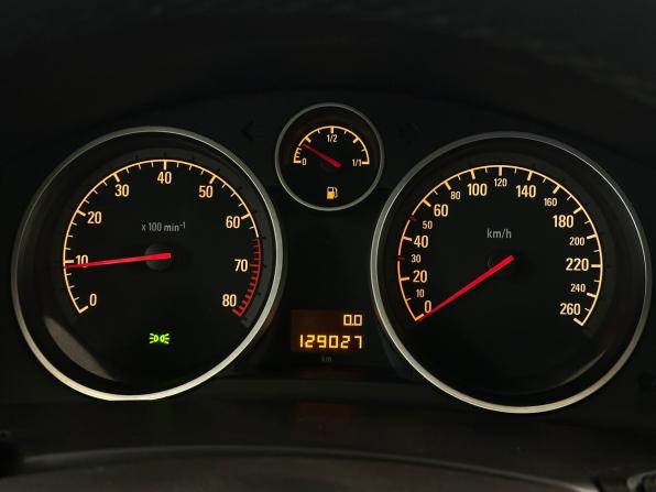 Opel Astra H Рестайлинг с пробегом 2009 года, цена 550 000 рублей, 129027 км, седан, Автокод Объявления