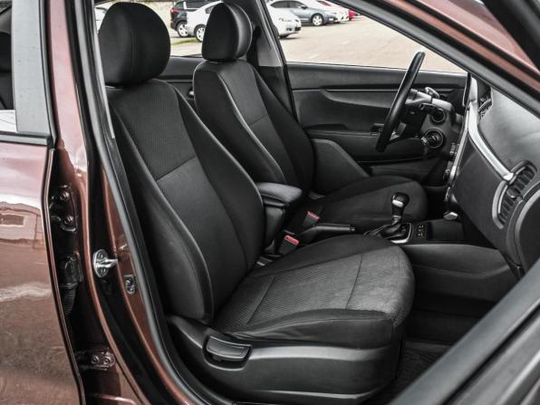 Kia Rio IV Рестайлинг с пробегом 2021 года, цена 1 699 000 рублей, 73243 км, седан, Автокод Объявления