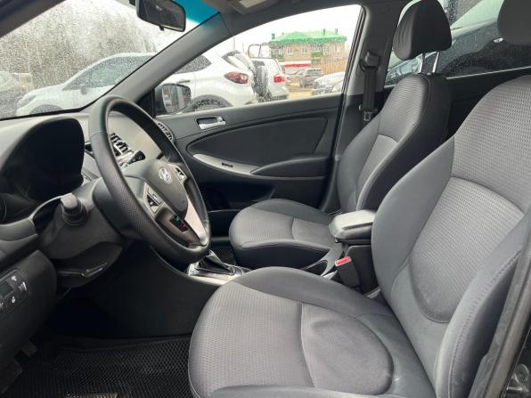 Hyundai Solaris I Рестайлинг с пробегом 2015 года, цена 870 000 рублей, 222697 км, хэтчбек, Автокод Объявления