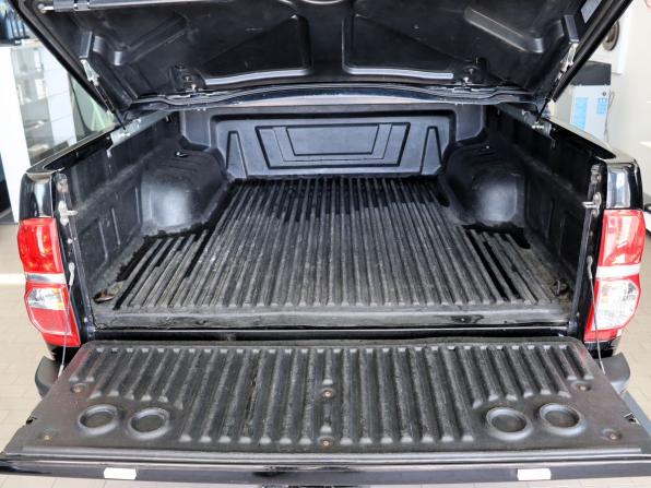 Toyota Hilux VII Рестайлинг с пробегом 2015 года, цена 2 657 000 рублей, 232300 км, пикап, Автокод Объявления