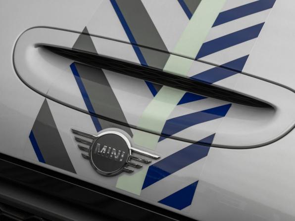 Mini Hatch III (F55/F56) Рестайлинг 2 с пробегом 2022 года, цена 3 890 000 рублей, 17160 км, хэтчбек, Автокод Объявления