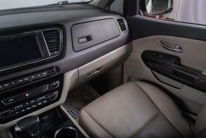 Kia Carnival III с пробегом 2019 года, цена 2 949 000 рублей, 98000 км, минивэн, Автокод Объявления