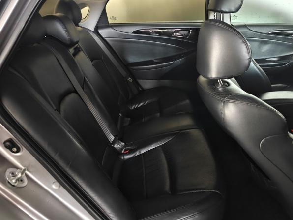 Hyundai Sonata VI (YF) с пробегом 2010 года, цена 1 030 000 рублей, 170000 км, седан, Автокод Объявления