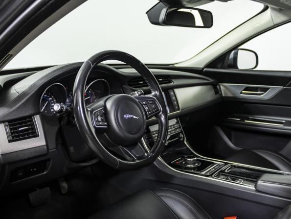 Jaguar XF II с пробегом 2018 года, цена 2 300 000 рублей, 104834 км, седан, Автокод Объявления