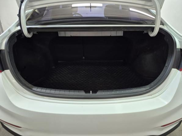 Hyundai Solaris II с пробегом 2017 года, цена 1 130 000 рублей, 87676 км, седан, Автокод Объявления