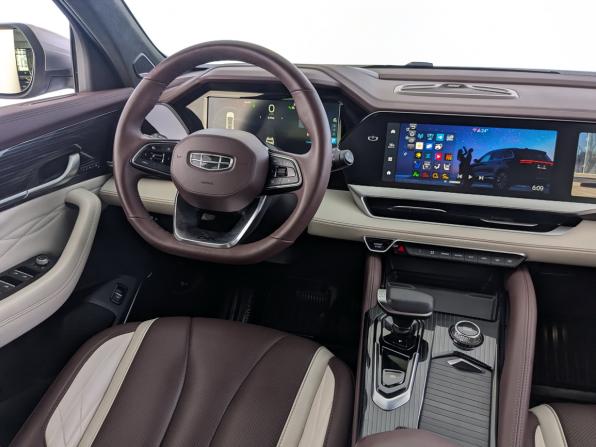 Geely Monjaro I с пробегом 2024 года, цена 3 600 000 рублей, 35500 км, внедорожник, Автокод Объявления