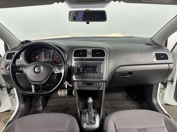 Volkswagen Polo V Рестайлинг с пробегом 2016 года, цена 1 199 000 рублей, 99204 км, седан, Автокод Объявления