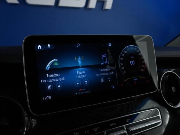 Mercedes-Benz V-Класс III (W447) Рестайлинг с пробегом 2022 года, цена 6 399 050 рублей, 65597 км, минивэн, Автокод Объявления