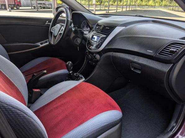 Hyundai Solaris I с пробегом 2012 года, цена 909 900 рублей, 50600 км, хэтчбек, Автокод Объявления